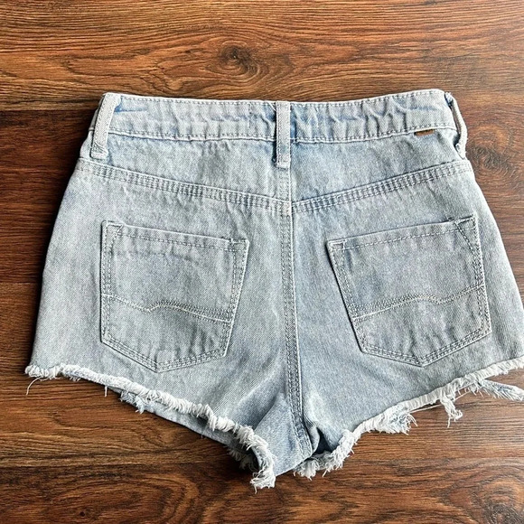 Almost Famous Distressed Shorts | Denim Shorts | Distressed Denim | Jean Shorts - Picture 2 of 8